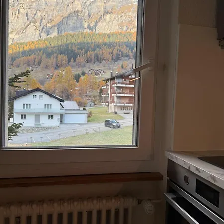 Apartment Large 1 Bedroom - Free Parking - Dream Views- *
